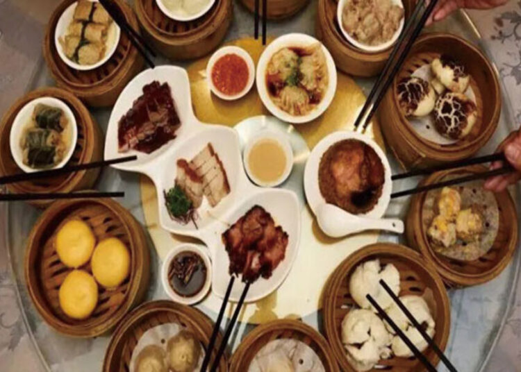 A Step-by-Step Guide to Chinese Restaurant Etiquette